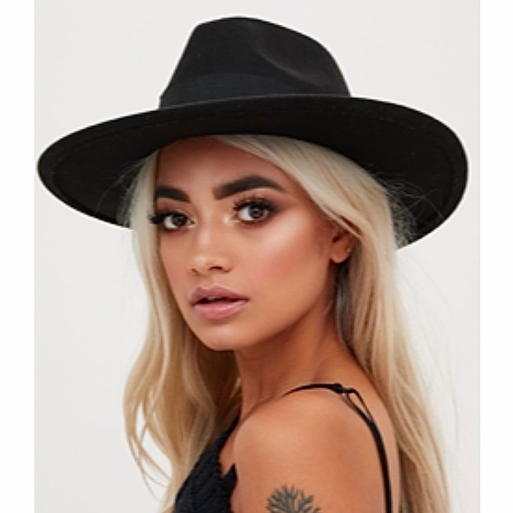 PLT basic black fedora NWT